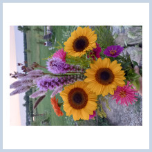 Fresh sunflower bouquet