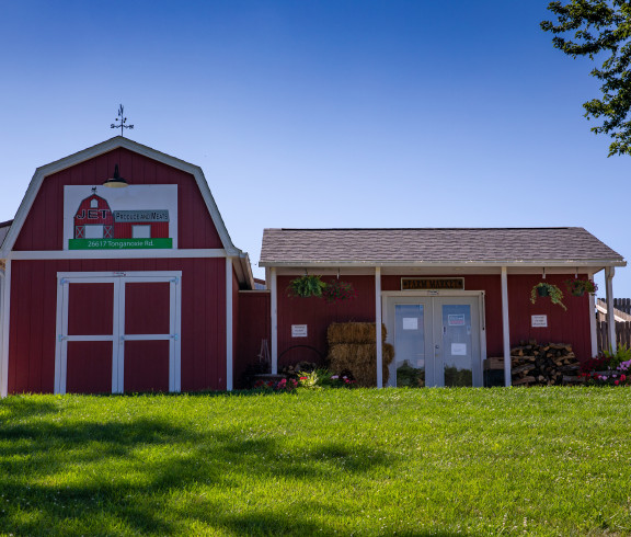 JET Produce and Meats Farm store